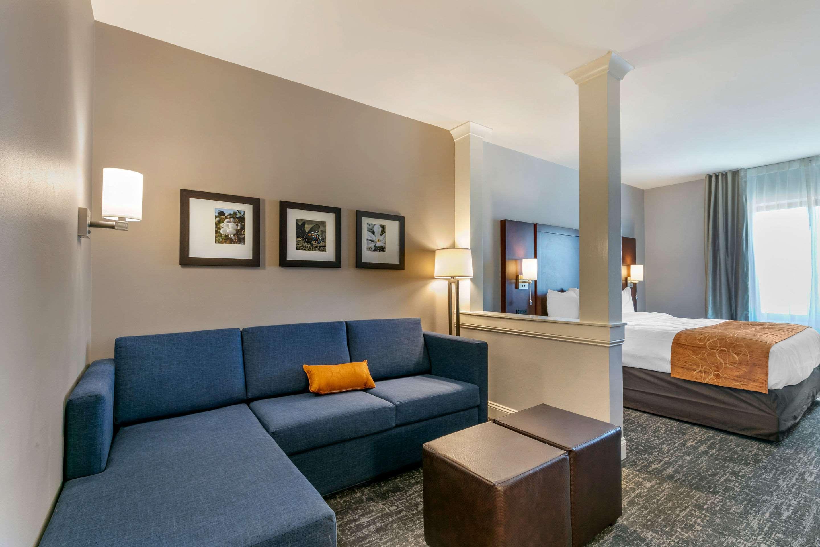 Comfort Suites North テューペロ エクステリア 写真