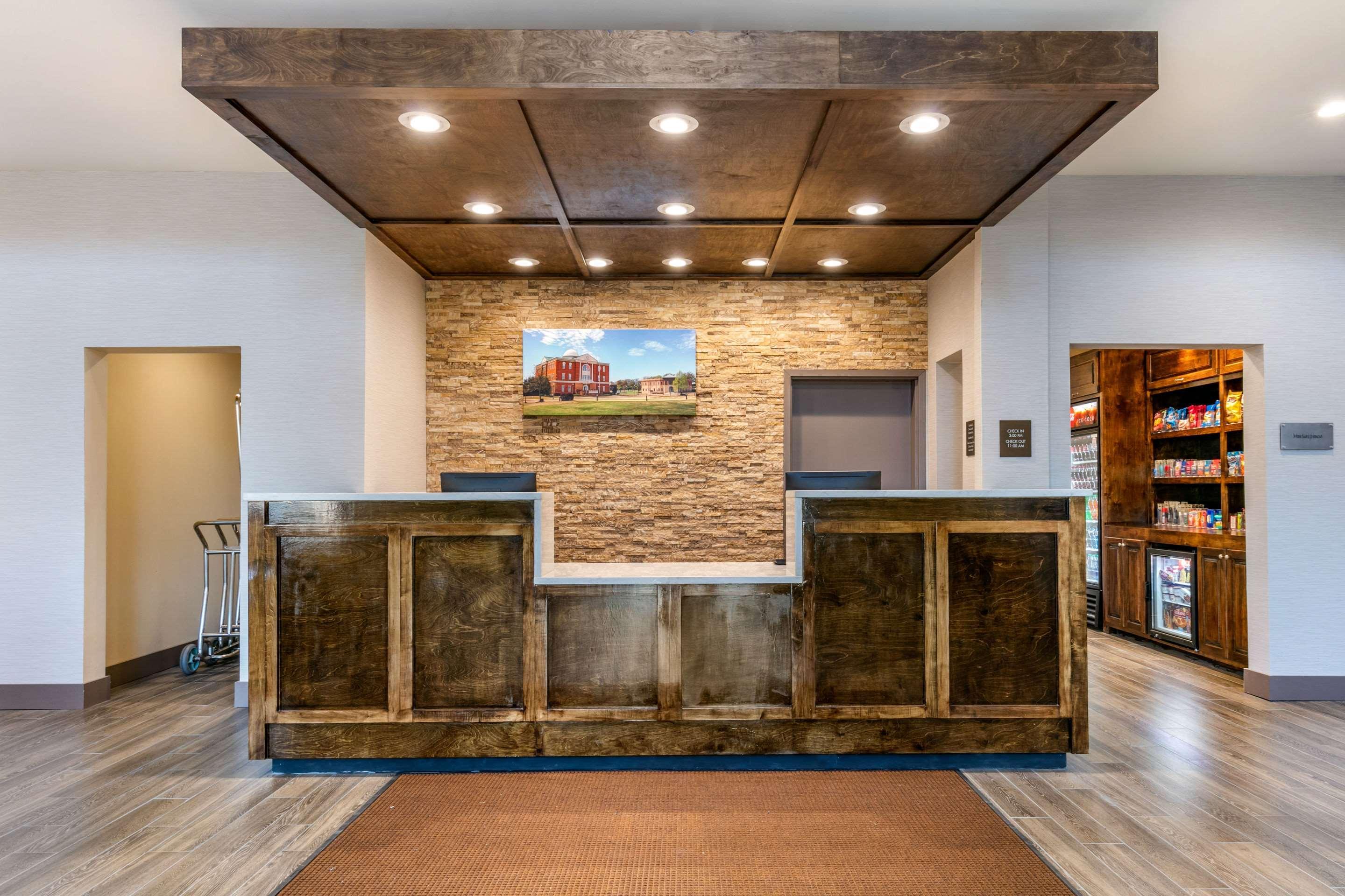 Comfort Suites North テューペロ エクステリア 写真