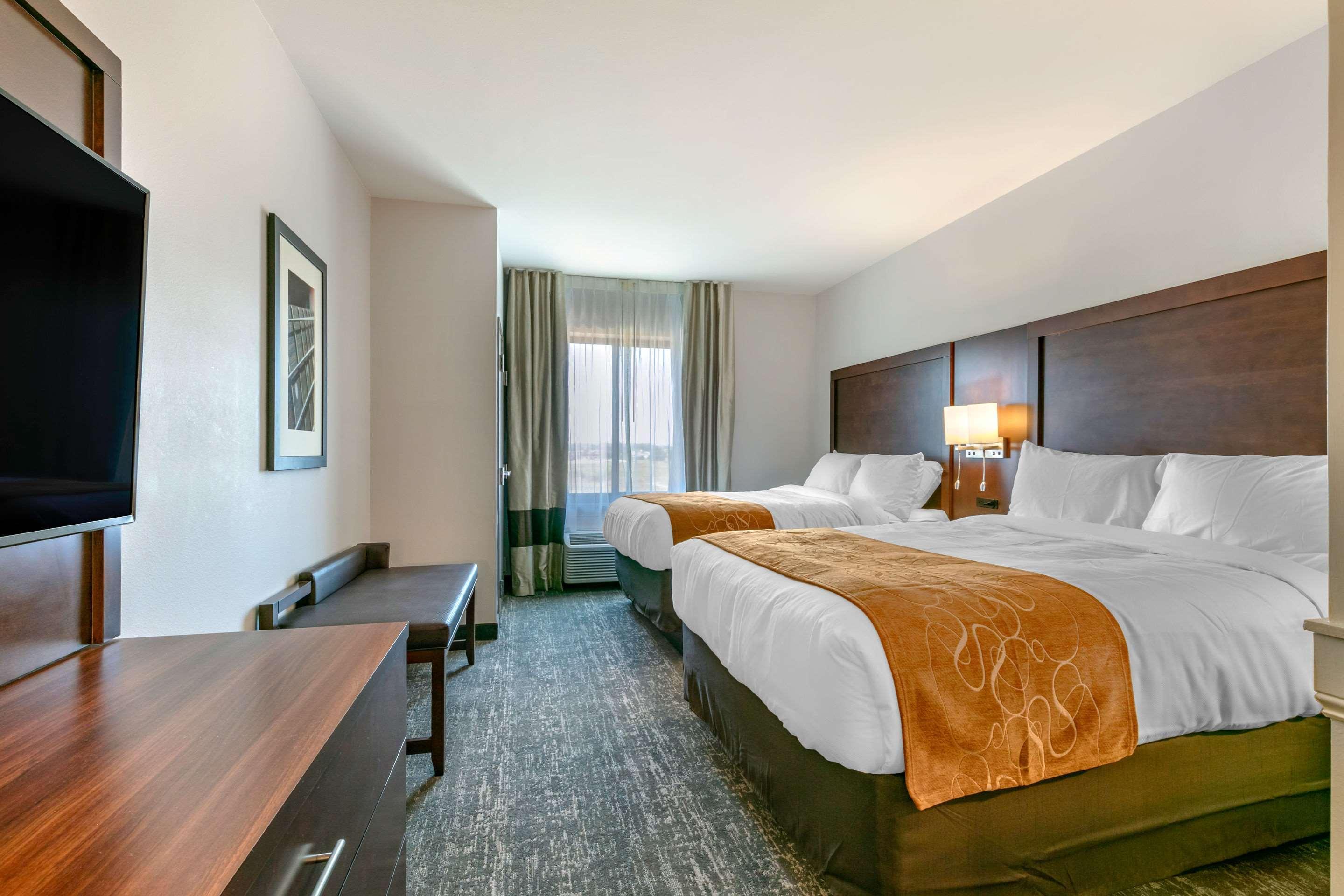 Comfort Suites North テューペロ エクステリア 写真