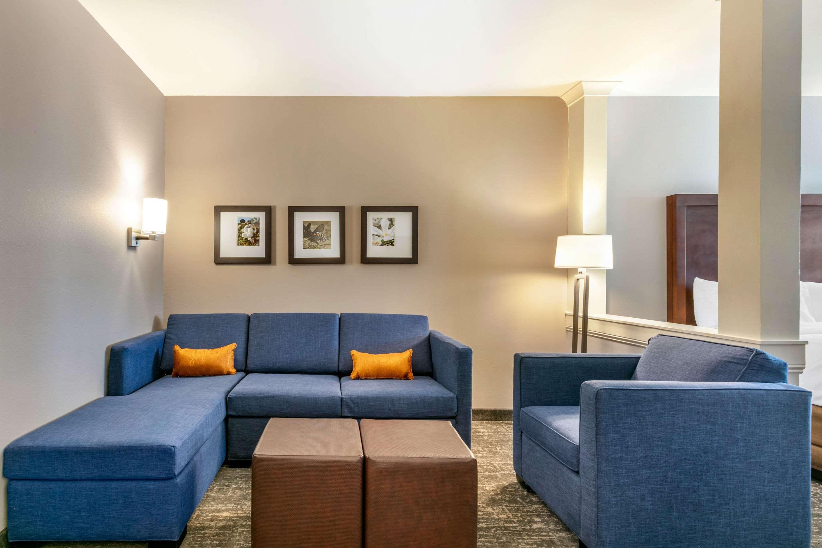 Comfort Suites North テューペロ エクステリア 写真