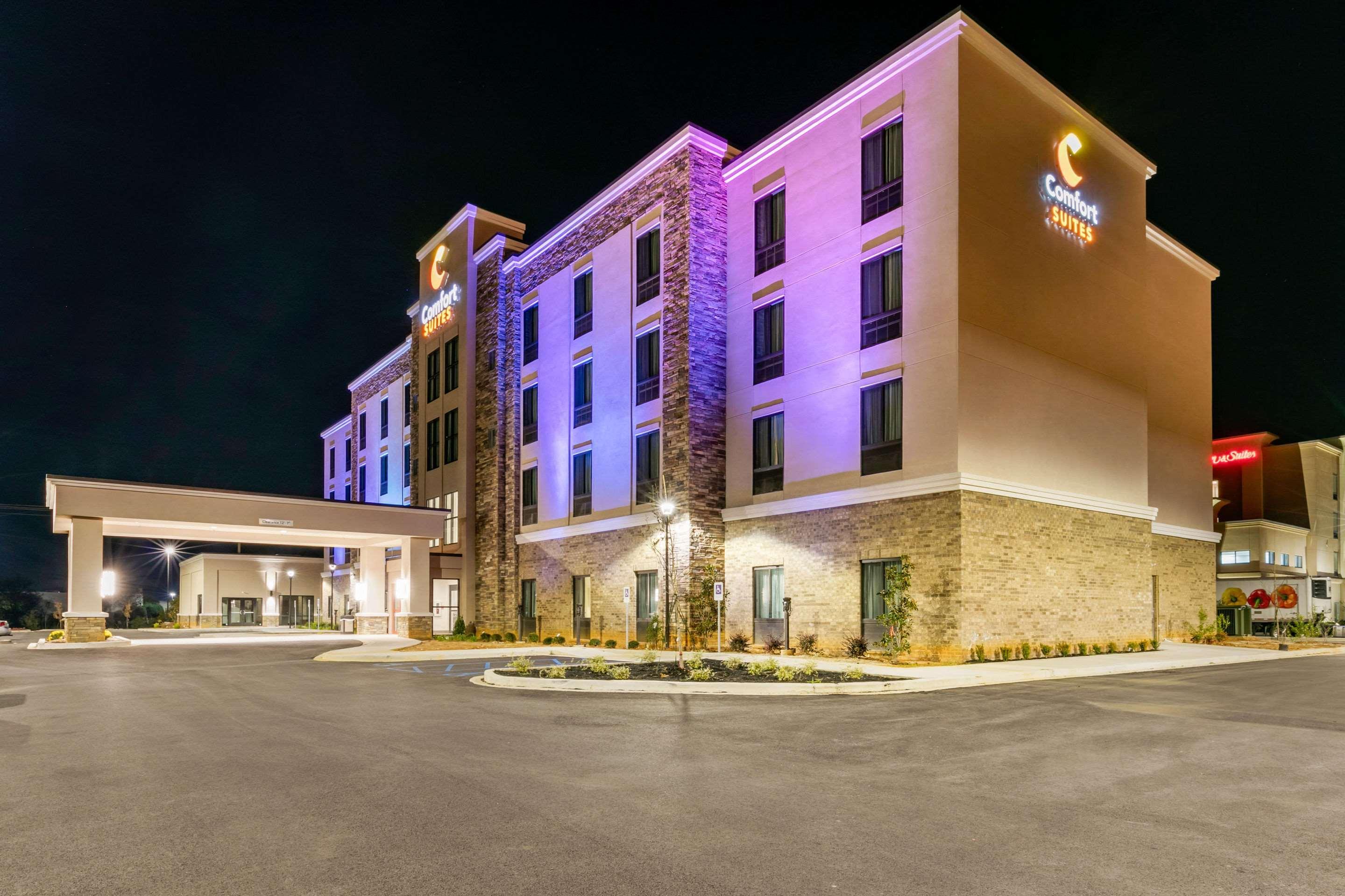 Comfort Suites North テューペロ エクステリア 写真